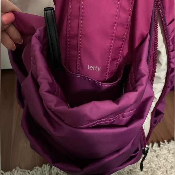 SOLD💞Lululemon yoga bag💞 - Picture 6 of 10